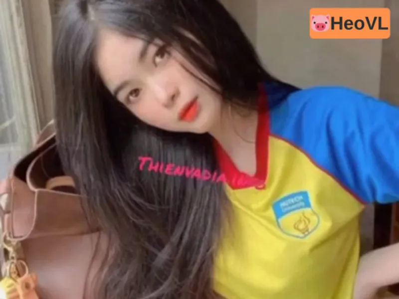 Clip trả bài với nữ sinh hutech mông bự