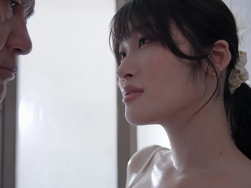 Anh xã bỏ bê, cô vợ được ông chú giúp thỏa mãn cơn dâm đãng lồn
